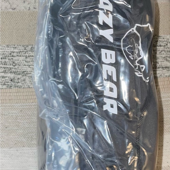 LAZY BEAR Sleeping Bag for 4 Seasons Indoor Outdoor Use, & Waterproof - NWT - Picture 6 of 8